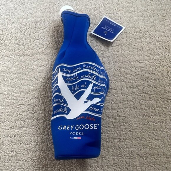Grey Goose Limited Edition Chiller Ice Jacket Blue and White - Picture 6 of 7
